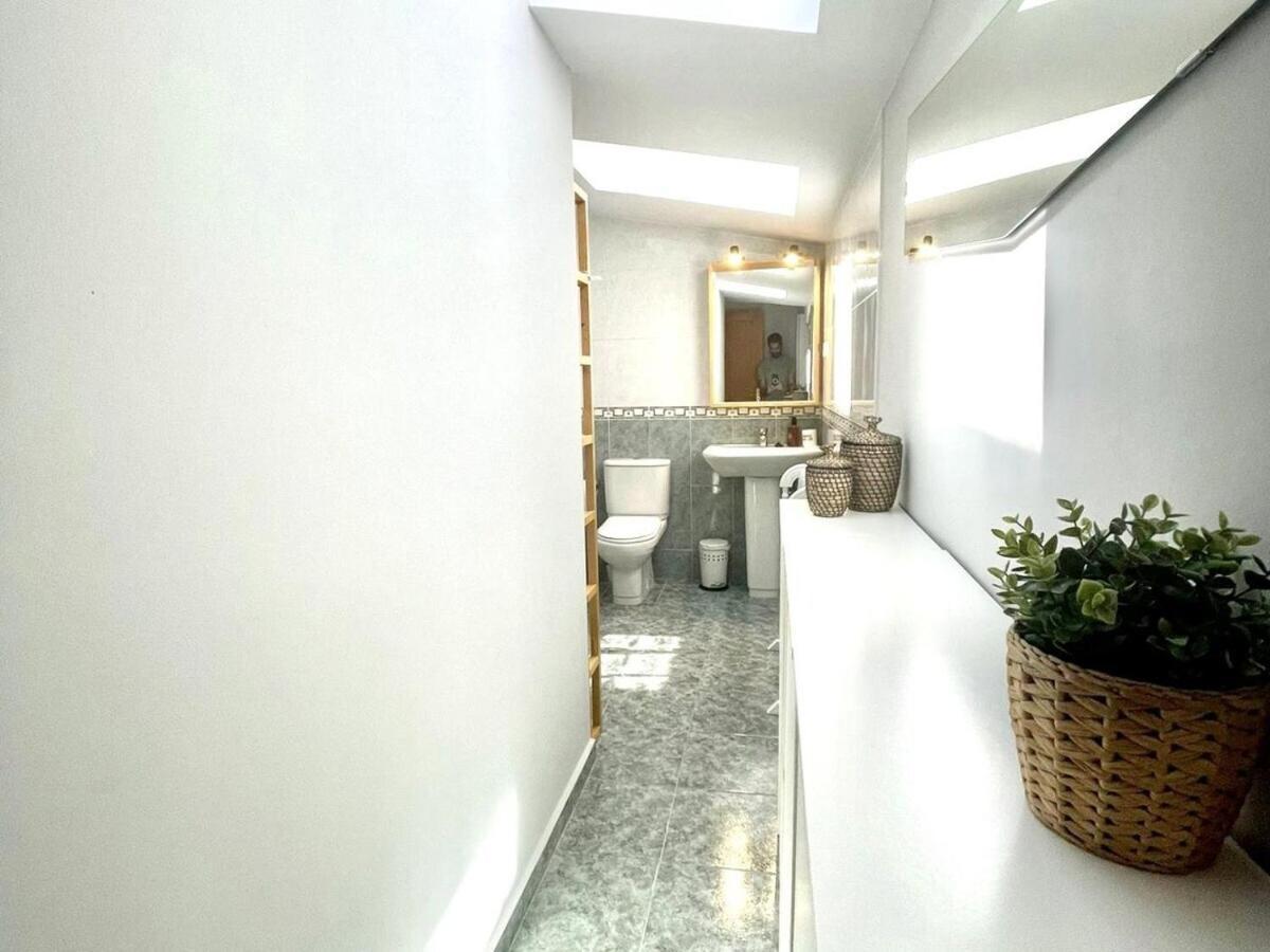 Calu Homes Duplex Cerca Playa De Huelin Malaga Exterior photo