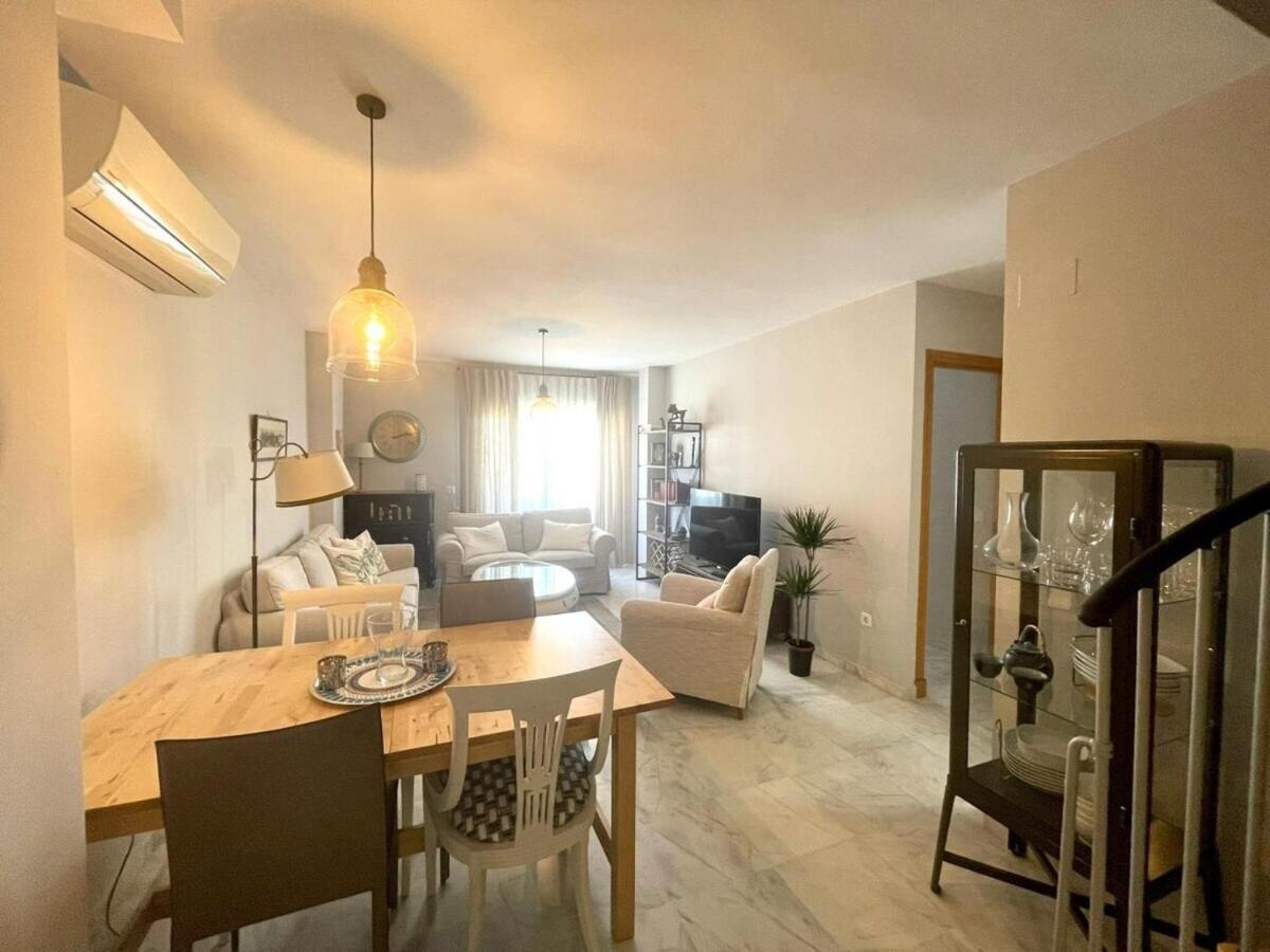Calu Homes Duplex Cerca Playa De Huelin Malaga Exterior photo